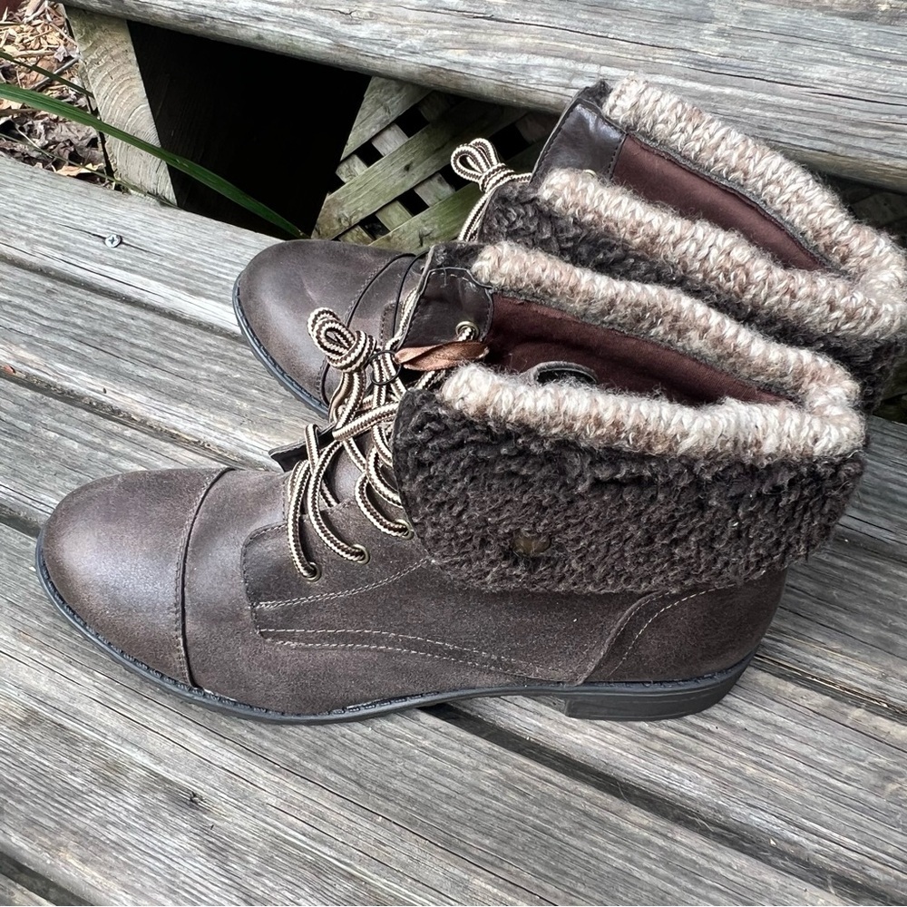 Cliffs Brown Fur top Lace-Up ankle boots Boots - Picture 4 of 11